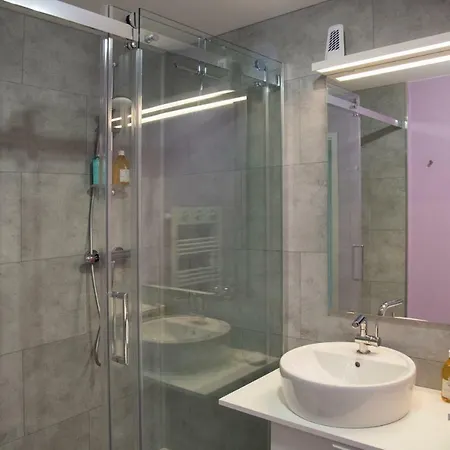 Le B04 アパート クリエル・シュル・メール